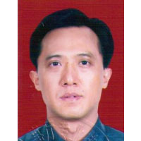 谭万龙