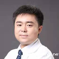 熊英